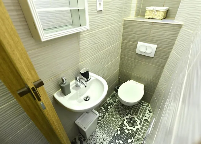 Downtown Flat In Budapest, King *
